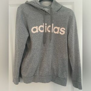 Bundle buy! Mixed active sweatshirts and sweaters
6 pieces